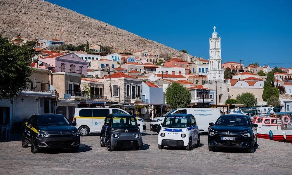 Αυτό είναι το ελληνικό νησί που είναι γεμάτο με ηλεκτρικά αυτοκίνητα